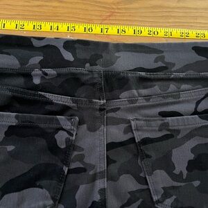 George Dark Camouflage Skinny Pants
